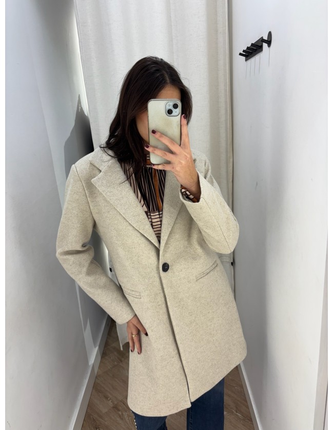 ABRIGO PAÑO BOTON 2