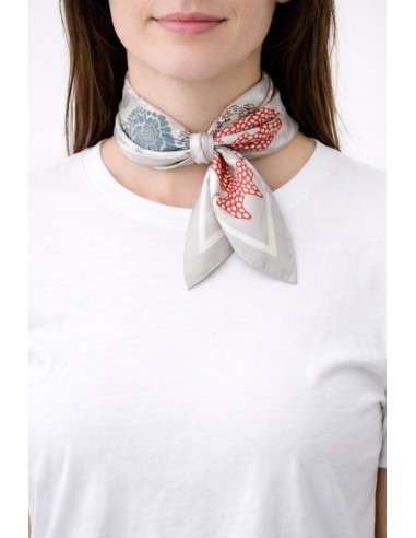 PAÑUELO SEDA ESTAMPADO FLORES