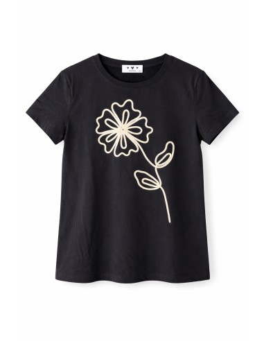 CAMISETA RELIEVE FLOR