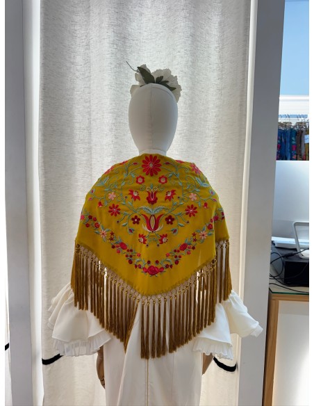 MANTÓN CARMEN SEVILLA